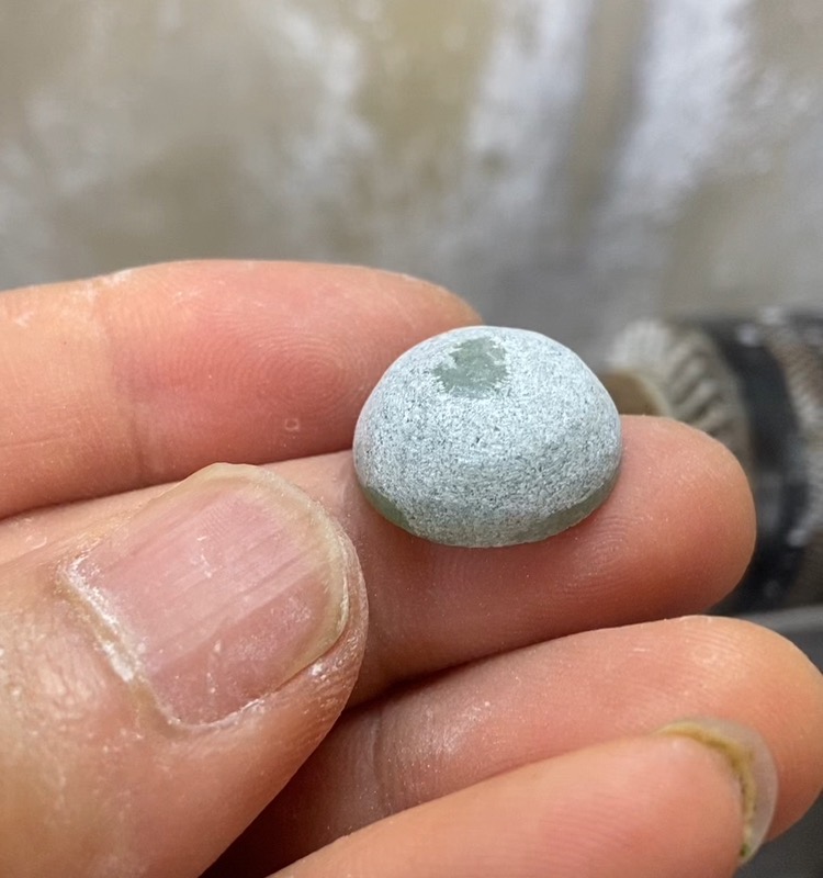 翡翠小花粗坯形状