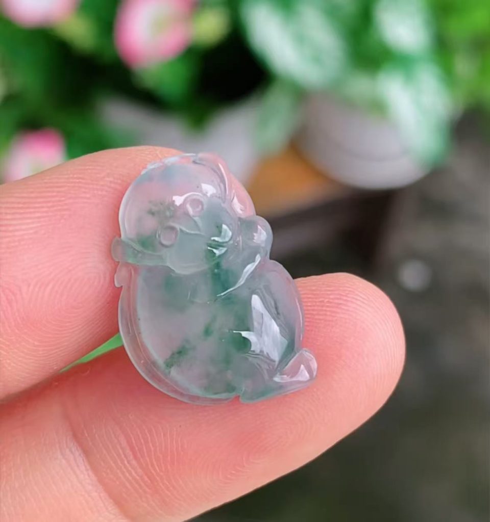 冰飘翡翠小猴子